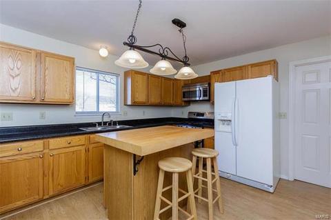 8 Patriots Ln, O'fallon, MO 63368 photo 14