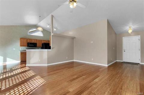 138 Royallbrook, O'fallon, MO 63368 photo 2