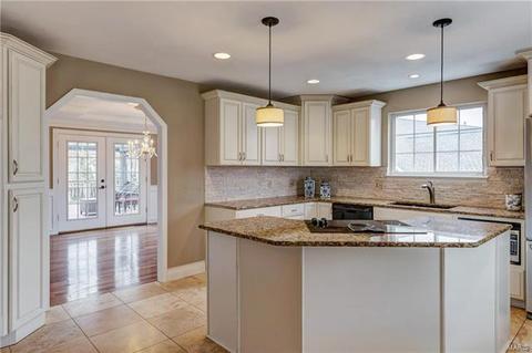 190 Portmarnock Ln, Weldon Spring, MO 63304 photo 11