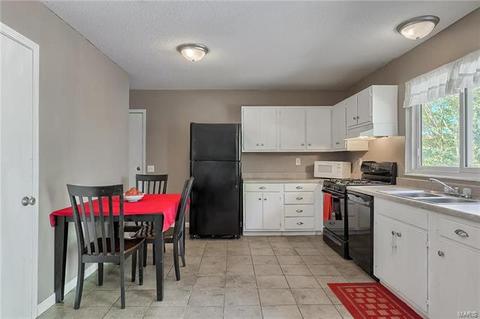 371 Windyoak, Ballwin, MO 63021 photo 13