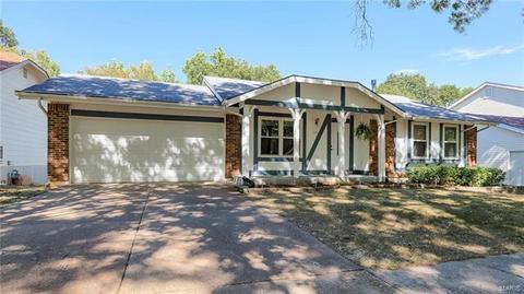 371 Windyoak, Ballwin, MO 63021 photo 2