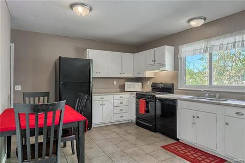 371 Windyoak, Ballwin, MO 63021 photo 14