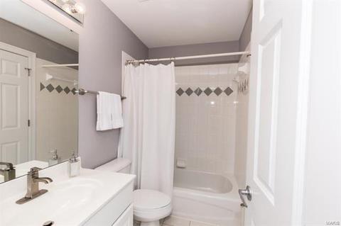 1309 Eaglewinds Ct, Chesterfield, MO 63005 photo 36