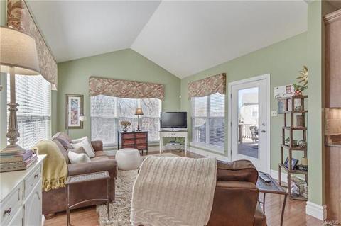 527 Roaring Fork Dr, Grover, MO 63040 photo 17