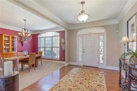 527 Roaring Fork Dr, Grover, MO 63040 photo 3