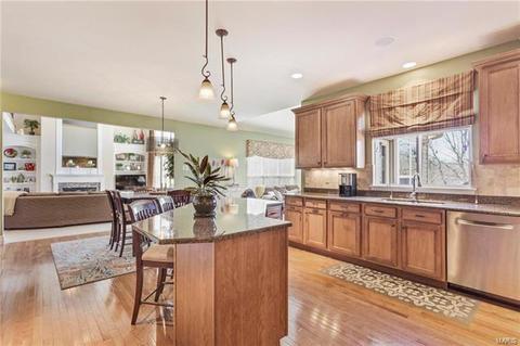527 Roaring Fork Dr, Grover, MO 63040 photo 13
