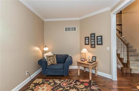 732 Hilltop Woods Ct, Eureka, MO 63025 photo 9
