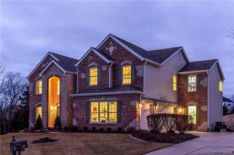 5311 Lancelot Dr, Weldon Spring, MO 63304 photo 2