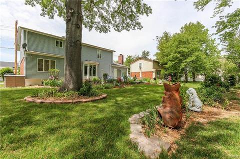 2756 Barrett Station Rd, Ballwin, MO 63021 photo 4
