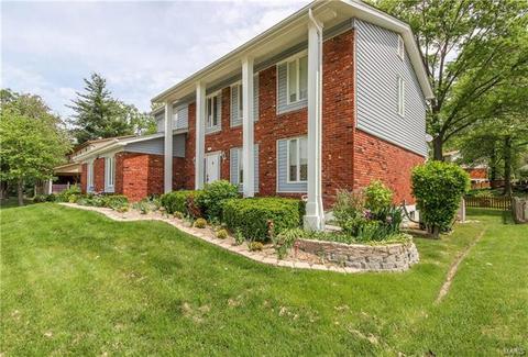 2756 Barrett Station Rd, Ballwin, MO 63021 photo 2