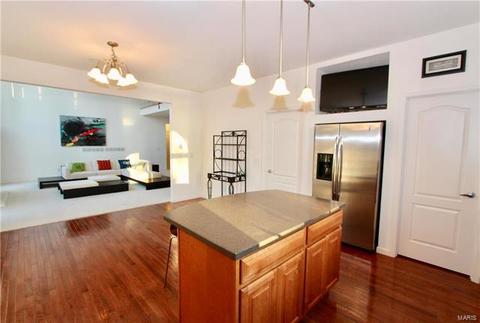 762 Southbrook Frst, Weldon Spring, MO 63304 photo 6