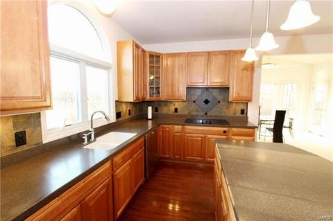 762 Southbrook Frst, Weldon Spring, MO 63304 photo 5