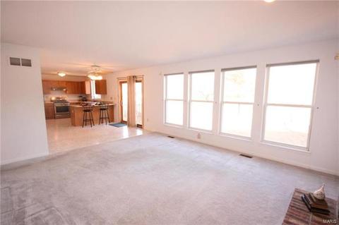 16708 Hickory Crest Dr, Wildwood, MO 63011 photo 4