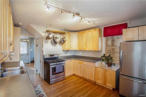 925 Twining Pl, Saint Louis, MO 63119 photo 10