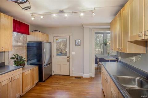925 Twining Pl, Saint Louis, MO 63119 photo 12