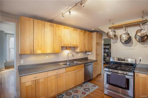 925 Twining Pl, Saint Louis, MO 63119 photo 11