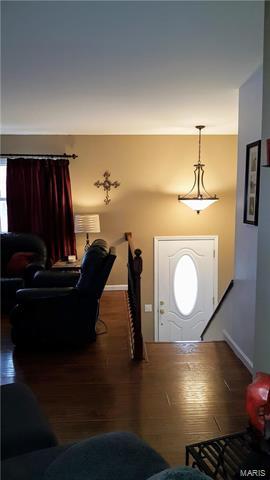 763 Sulphur Spring Ct, Manchester, MO 63021 photo 2