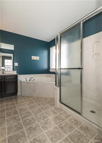 623 Falling Brook Dr, O'fallon, MO 63366 photo 33