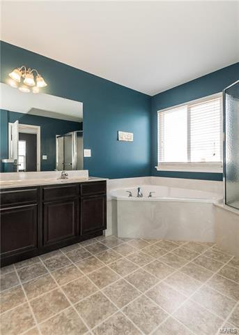 623 Falling Brook Dr, O'fallon, MO 63366 photo 32