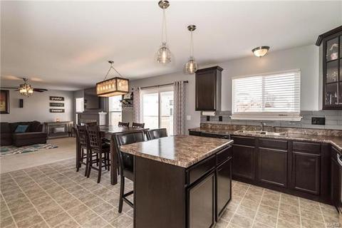 623 Falling Brook Dr, O'fallon, MO 63366 photo 25