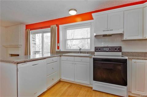 1274 Mautenne Dr, Manchester, MO 63021 photo 5