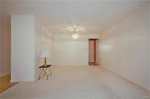 1274 Mautenne Dr, Manchester, MO 63021 photo 2