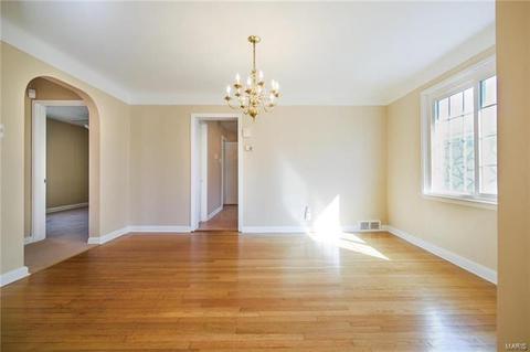 6809 Edison Ave, Velda Village Hills, MO 63121 photo 7