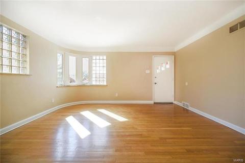 6809 Edison Ave, Velda Village Hills, MO 63121 photo 5