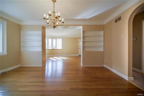 6809 Edison Ave, Velda Village Hills, MO 63121 photo 10