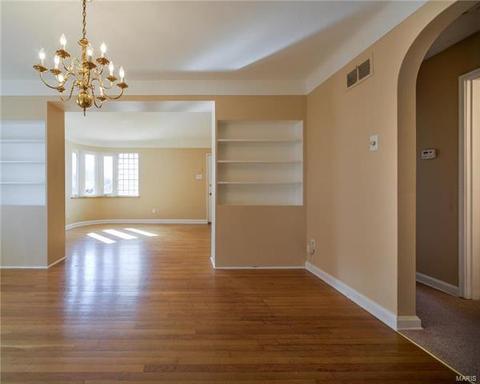 6809 Edison Ave, Velda Village Hills, MO 63121 photo 9