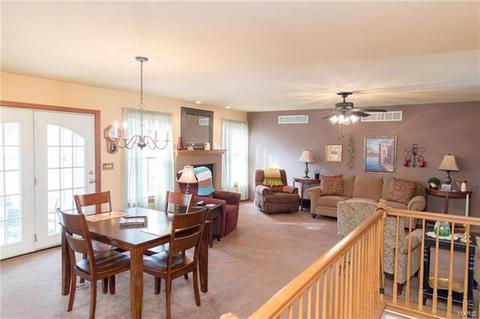 744 Obrecht Ln, O'fallon, MO 63366 photo 6