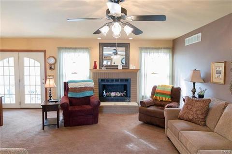 744 Obrecht Ln, O'fallon, MO 63366 photo 7