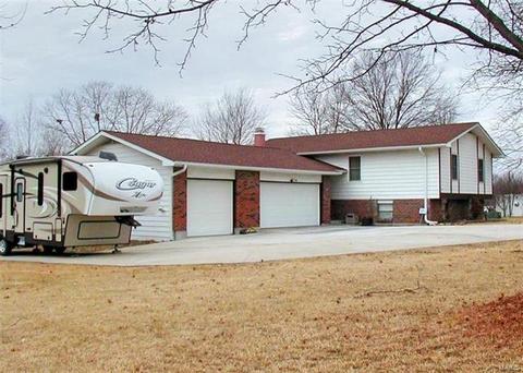 105 Osage Way, Weldon Spring, MO 63304 photo 2