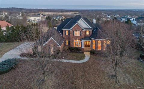 5351 Lancelot Dr, Weldon Spring, MO 63304 photo 1