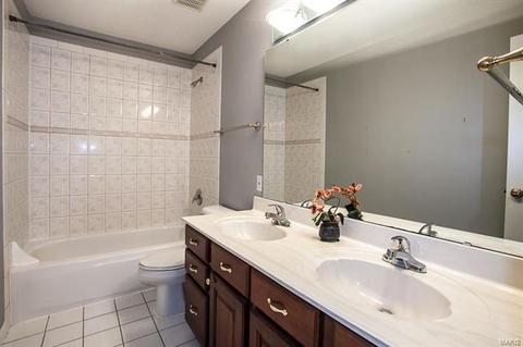 500 Kiefer Oak Ct, Ellisville, MO 63021 photo 36