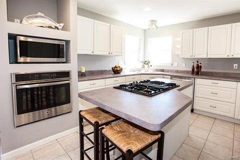 500 Kiefer Oak Ct, Ellisville, MO 63021 photo 17