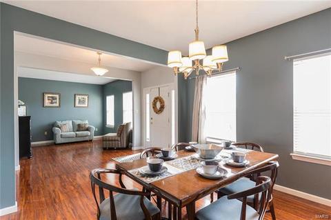 952 Molloy Dr, O'fallon, MO 63366 photo 5