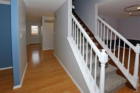 1475 Cedar Blf, Ballwin, MO 63021 photo 3
