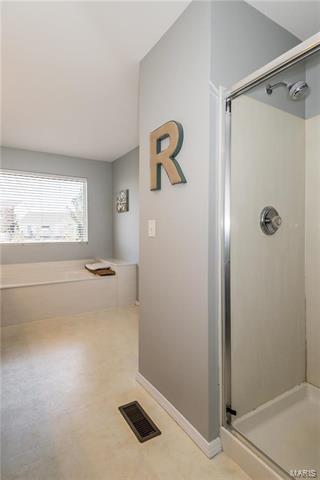 238 Arbor Trails Dr, Ballwin, MO 63021 photo 37