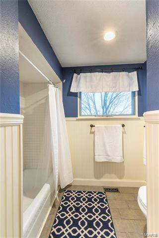 1010 Dutch Mill Dr, Ballwin, MO 63011 photo 33