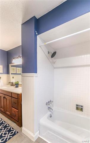 1010 Dutch Mill Dr, Ballwin, MO 63011 photo 34