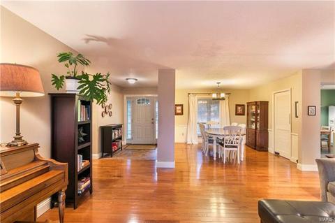 1010 Dutch Mill Dr, Ballwin, MO 63011 photo 8