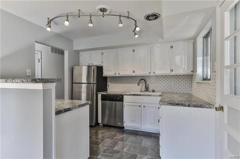 333 Lakeside, Ballwin, MO 63021 photo 7