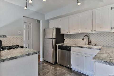 333 Lakeside, Ballwin, MO 63021 photo 8