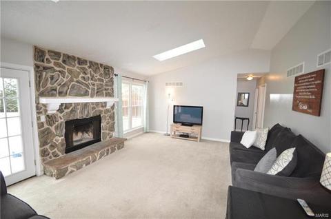 529 Big Timber Ln, O'fallon, MO 63368 photo 5