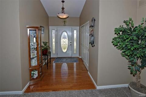 1325 Avondale Spg, O'fallon, MO 63368 photo 2