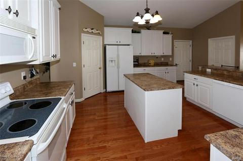 1325 Avondale Spg, O'fallon, MO 63368 photo 13