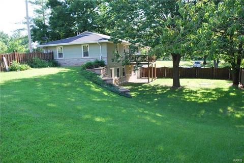 702 Rojean Dr, Ballwin, MO 63021 photo 2