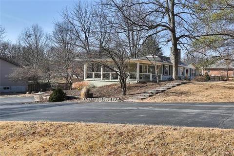 702 Rojean Dr, Ballwin, MO 63021 photo 22