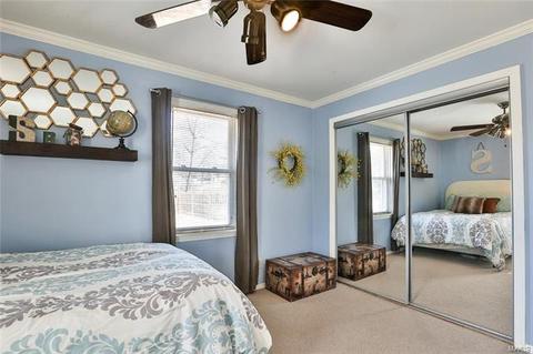 702 Rojean Dr, Ballwin, MO 63021 photo 13